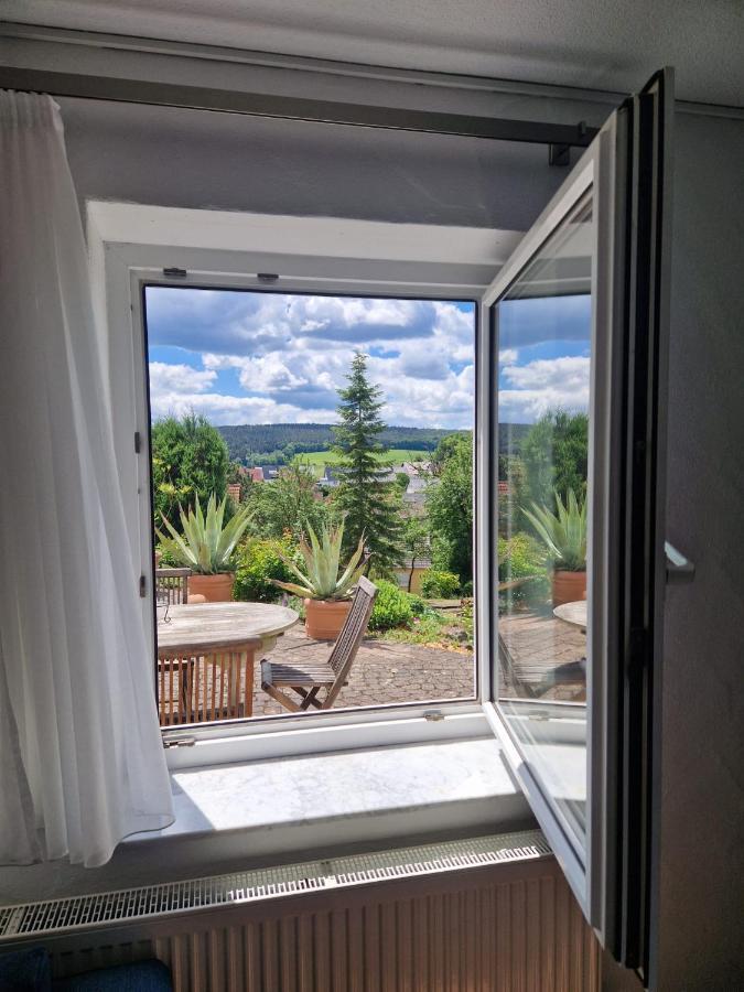 Ferienwohnung Am Sonnigen Haimberg ฟุลดา ภายนอก รูปภาพ